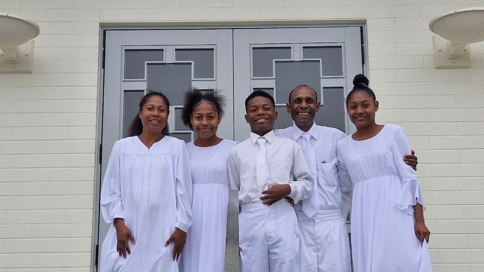 Wano-Family-Hamilton-New-Zealand-Temple-September-2024-Exterior-in-White-Clothing